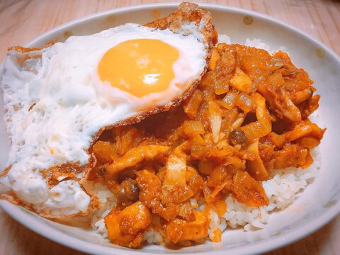 きのこと鶏肉のドライカレー